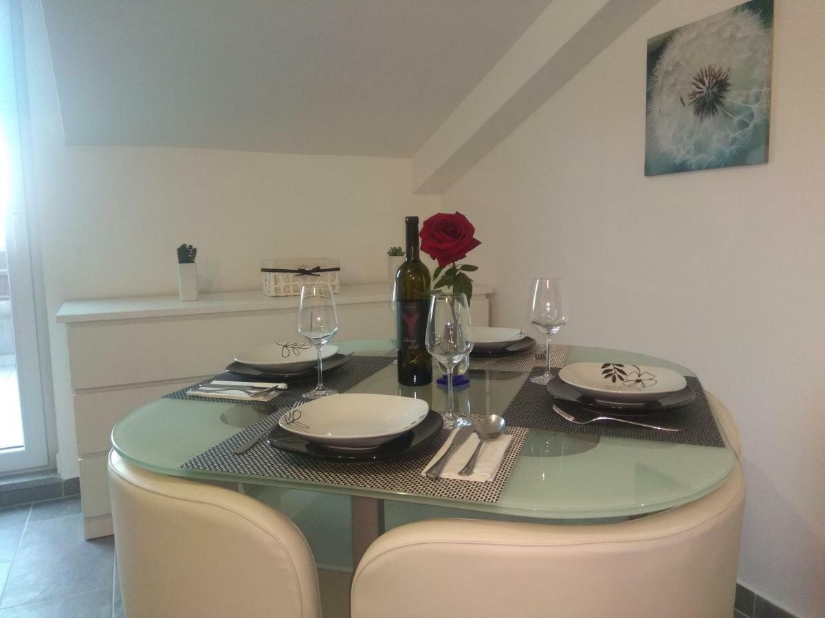 Lorber House Stinjan Apartamento PUY Exterior foto