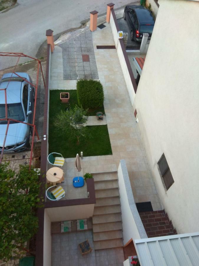 Lorber House Stinjan Apartamento PUY Exterior foto